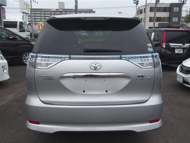 2011 Toyota Estima Hybrid – thumbnail 3