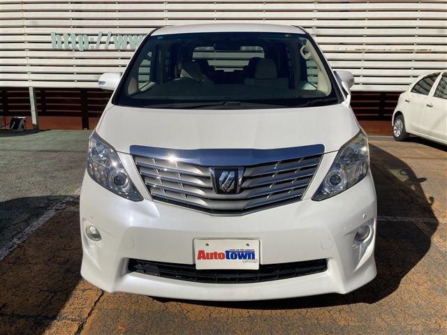 2010 Toyota Alphard – thumbnail 2