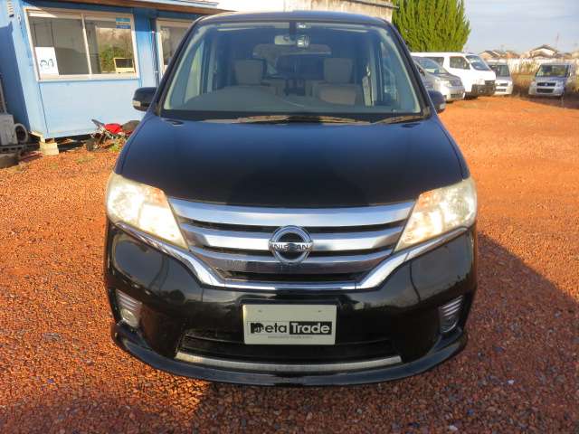 2011 Nissan Serena – thumbnail 2