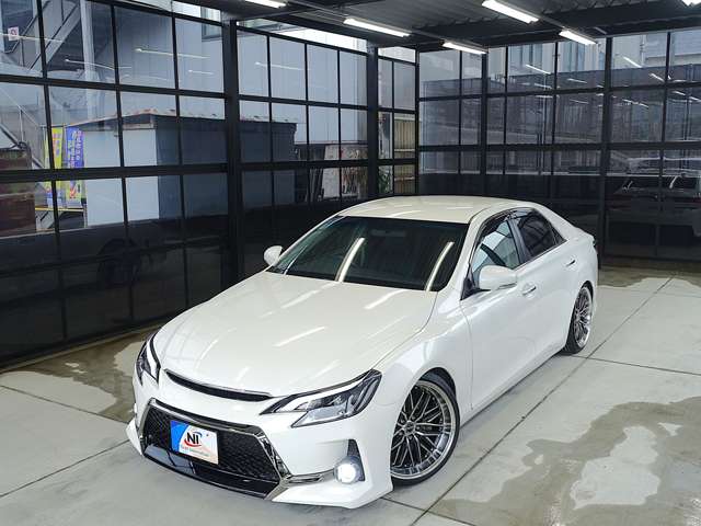 2010 Toyota Mark X – thumbnail 4