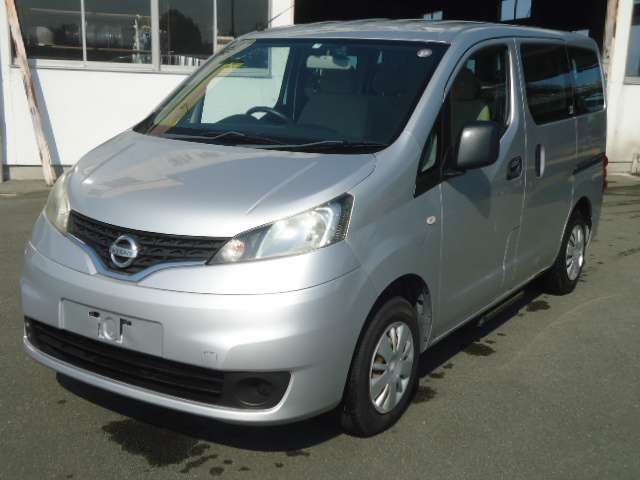 2011 Nissan NV200 Vanette – thumbnail 2