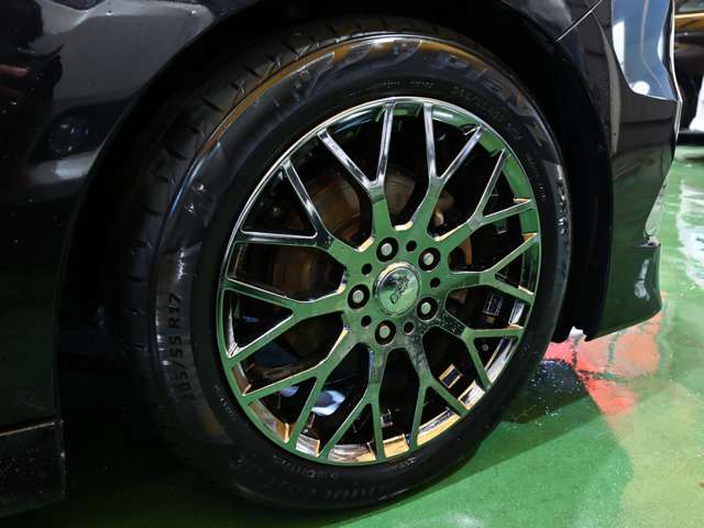 2011 Honda Stepwgn – thumbnail 2