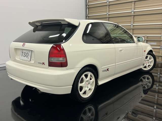1999 Honda Civic Type R – thumbnail 2