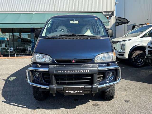 1996 Mitsubishi Delica Space Gear – thumbnail 2