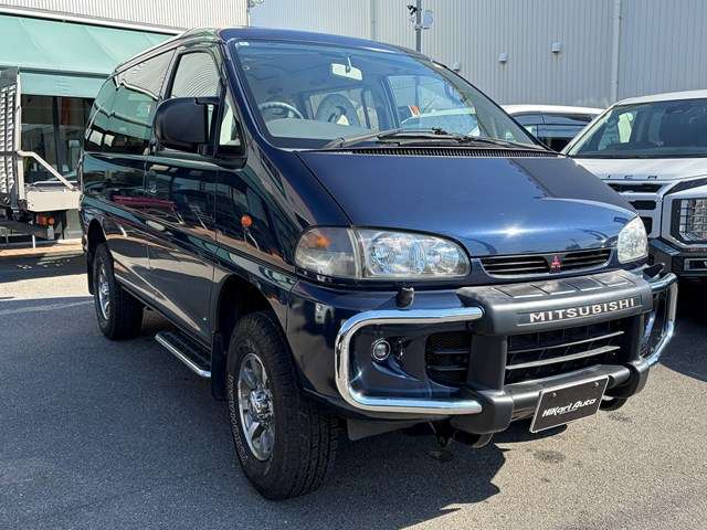 1996 Mitsubishi Delica Space Gear – thumbnail 3