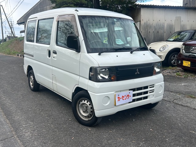 2008 Mitsubishi Minicab Van