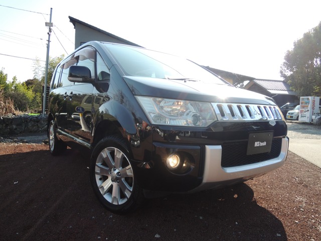 2011 Mitsubishi Delica D:5