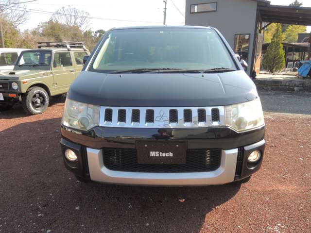 2011 Mitsubishi Delica D:5 – thumbnail 4