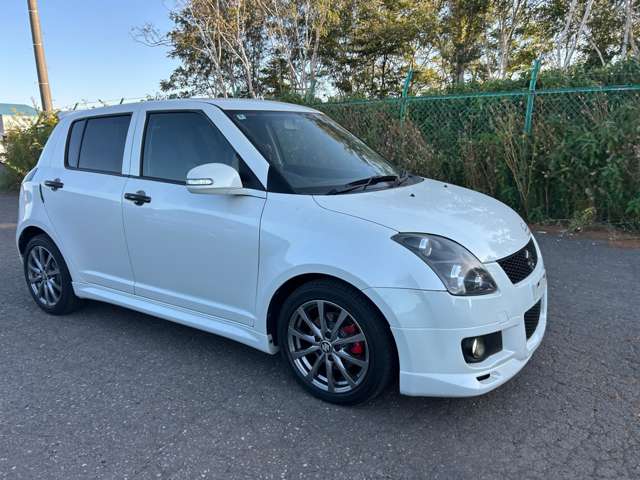 2009 Suzuki Swift – thumbnail 3