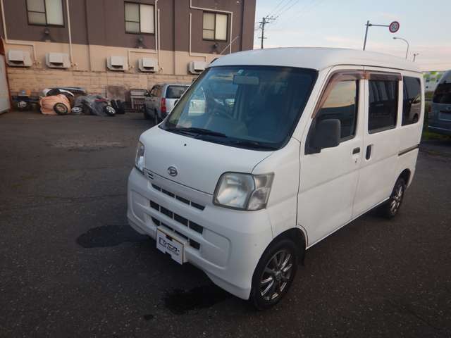 2011 Daihatsu Hijet Cargo – thumbnail 4