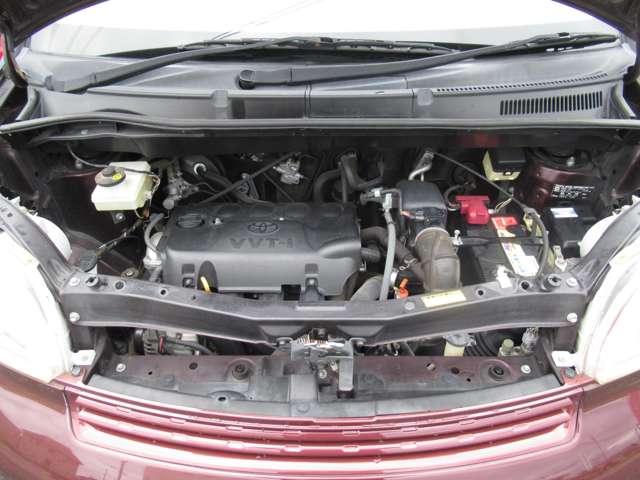 2011 Toyota Porte – thumbnail 4