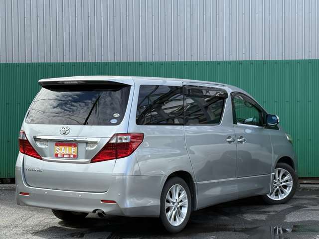 2009 Toyota Alphard – thumbnail 2