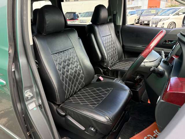 2009 Toyota Alphard – thumbnail 3