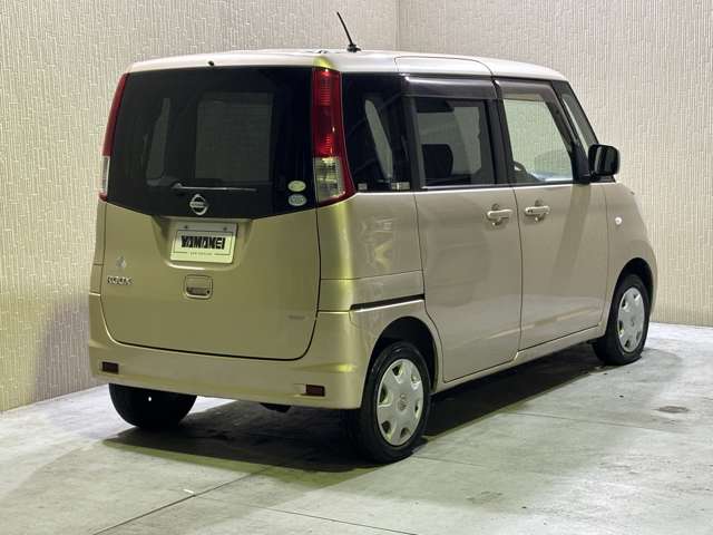 2011 Nissan Roox – thumbnail 4