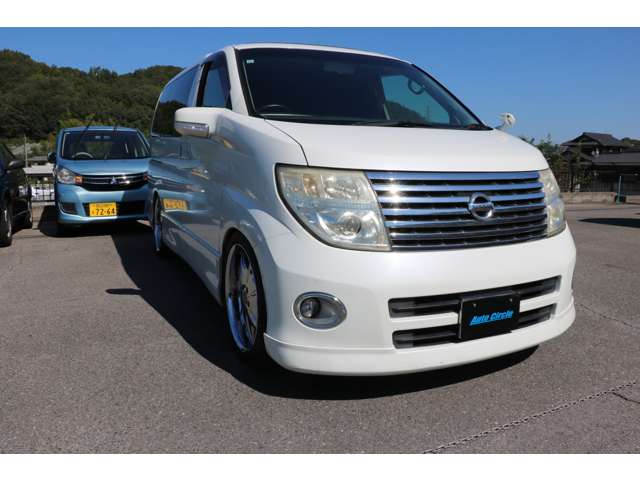 2007 Nissan Elgrand – thumbnail 3