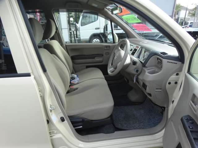 2011 Honda Life – thumbnail 2