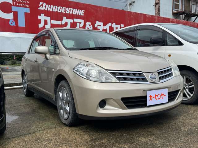 2011 Nissan Tiida Latio – thumbnail 3