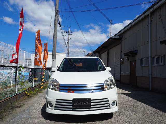 2010 Nissan Lafesta – thumbnail 3