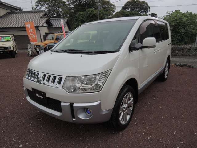 2008 Mitsubishi Delica D:5 – thumbnail 4