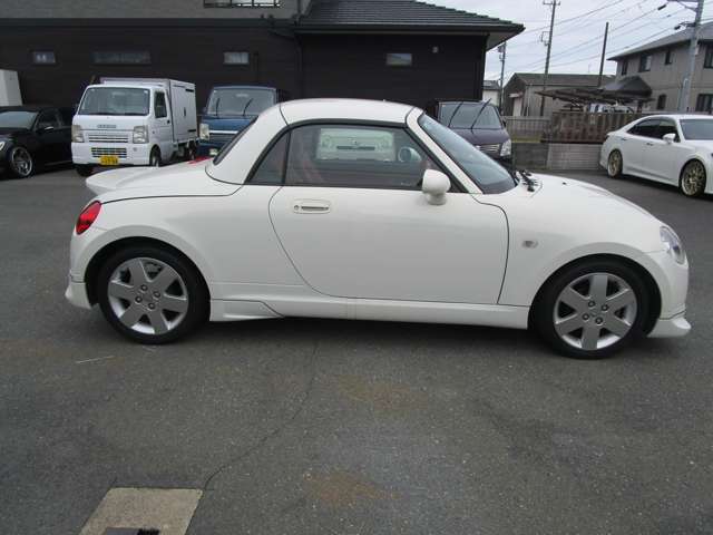 2011 Daihatsu Copen – thumbnail 4