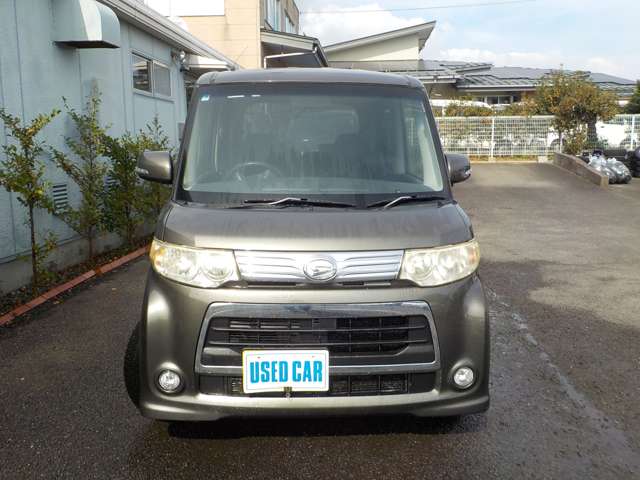2010 Daihatsu Tanto – thumbnail 2