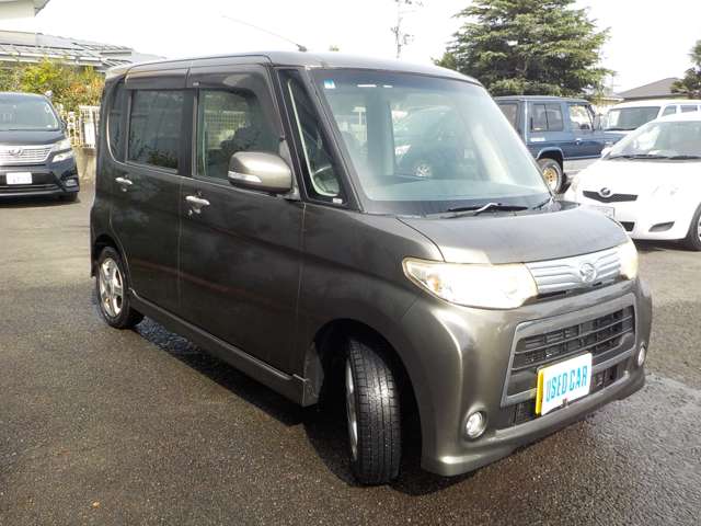 2010 Daihatsu Tanto – thumbnail 3