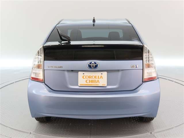 2011 Toyota Prius – thumbnail 4