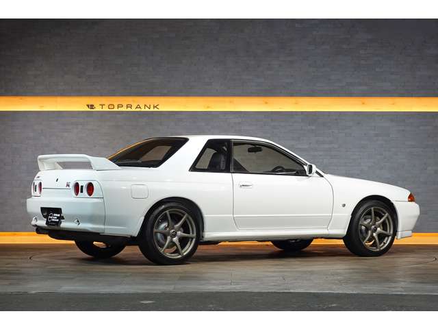 1994 Nissan Skyline GT-R – thumbnail 3