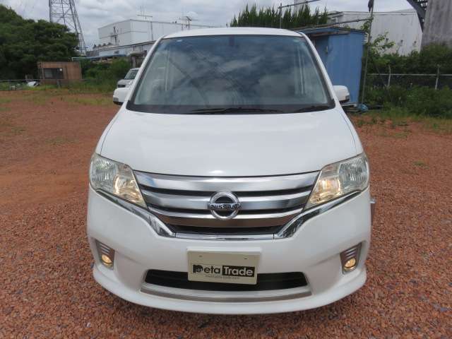 2011 Nissan Serena – thumbnail 2