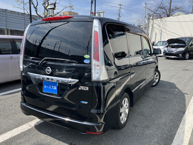 2011 Nissan Serena – thumbnail 4
