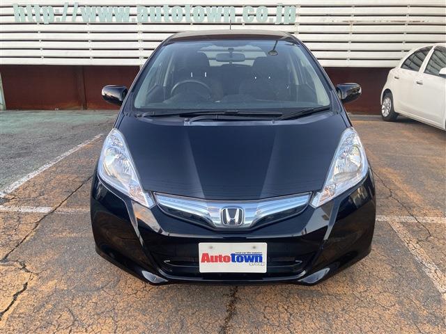 2011 Honda Fit Hybrid – thumbnail 2
