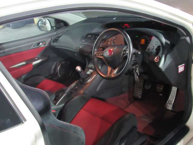 2011 Honda Civic Type R Euro – thumbnail 3