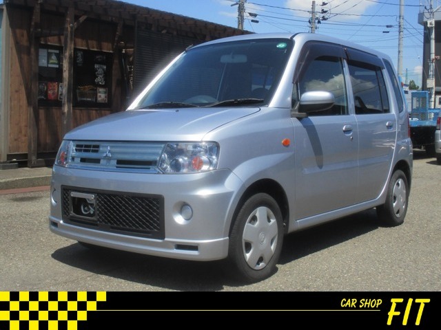 2011 Mitsubishi Toppo