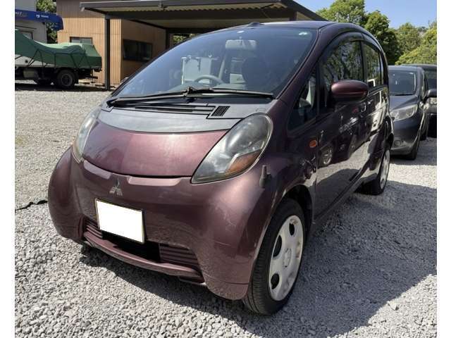 2011 Mitsubishi i – thumbnail 2