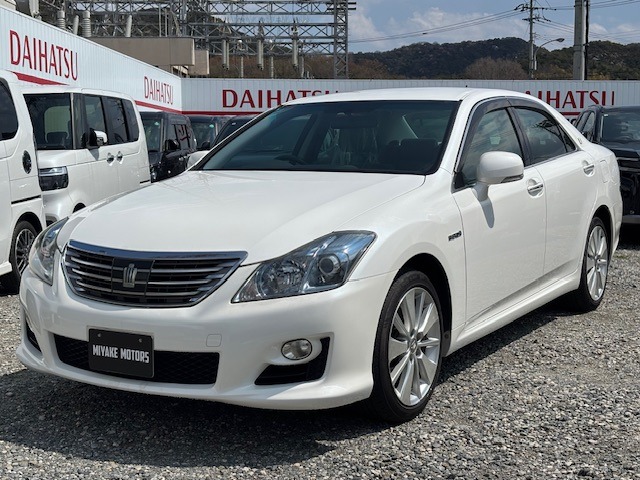 2009 Toyota Crown Hybrid