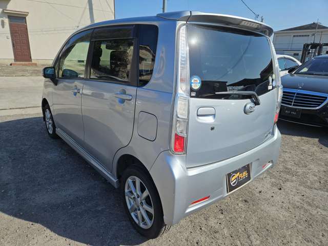 2011 Daihatsu Move – thumbnail 2
