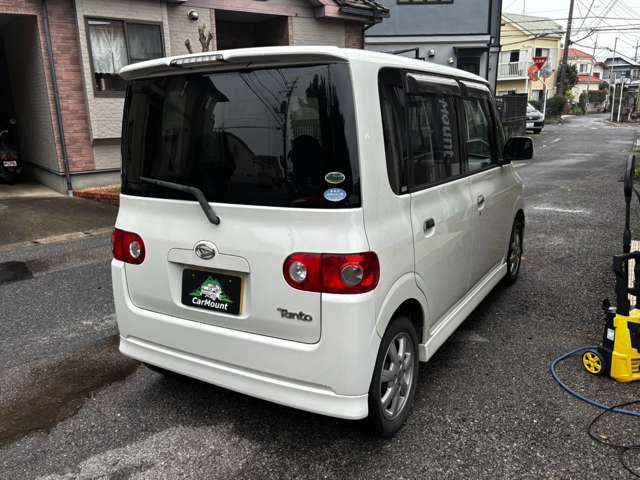 2007 Daihatsu Tanto – thumbnail 4