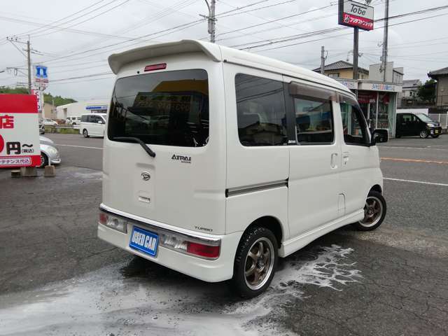2011 Daihatsu Atrai Wagon – thumbnail 4