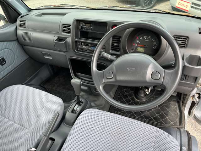 2011 Daihatsu Hijet Truck – thumbnail 3