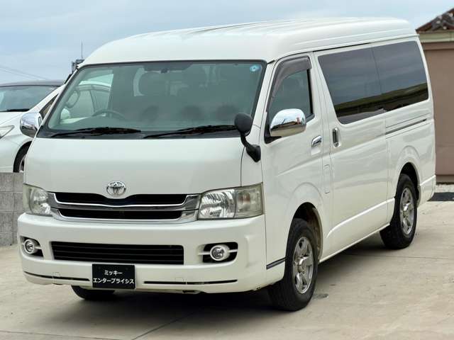 2008 Toyota Hiace – thumbnail 2