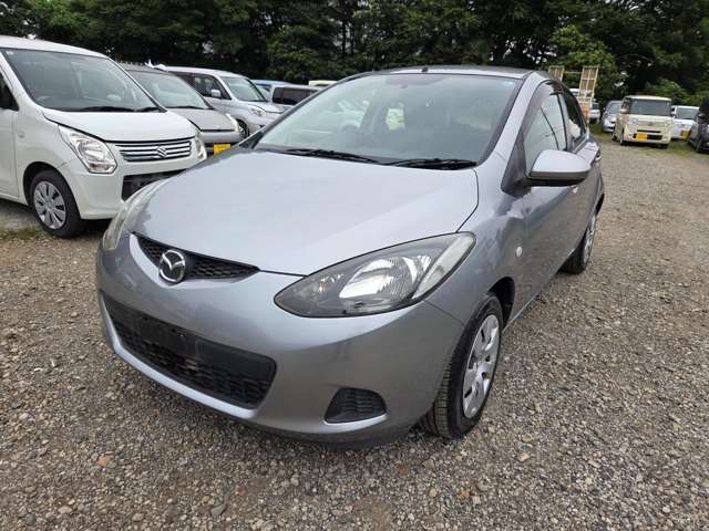 2009 Mazda Demio – thumbnail 3