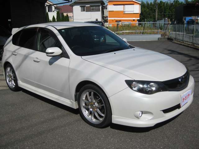2011 Subaru Impreza Hatchback – thumbnail 3