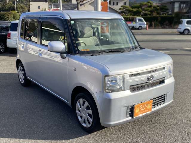 2011 Daihatsu Move Conte – thumbnail 2