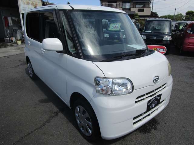 2010 Daihatsu Tanto – thumbnail 3