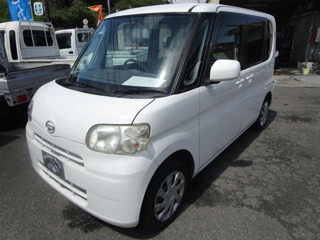 2010 Daihatsu Tanto – thumbnail 4