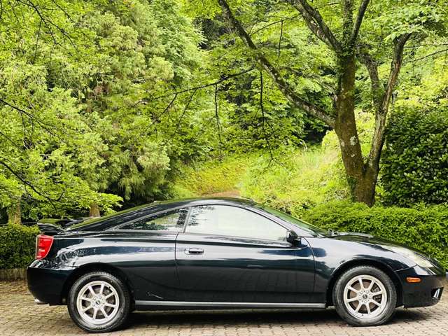 2005 Toyota Celica – thumbnail 4