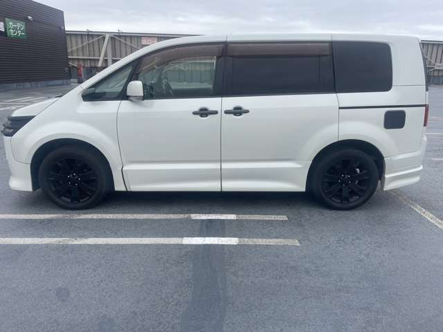 2008 Mitsubishi Delica D:5 – thumbnail 4