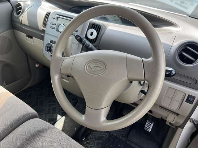 2010 Daihatsu Tanto – thumbnail 4