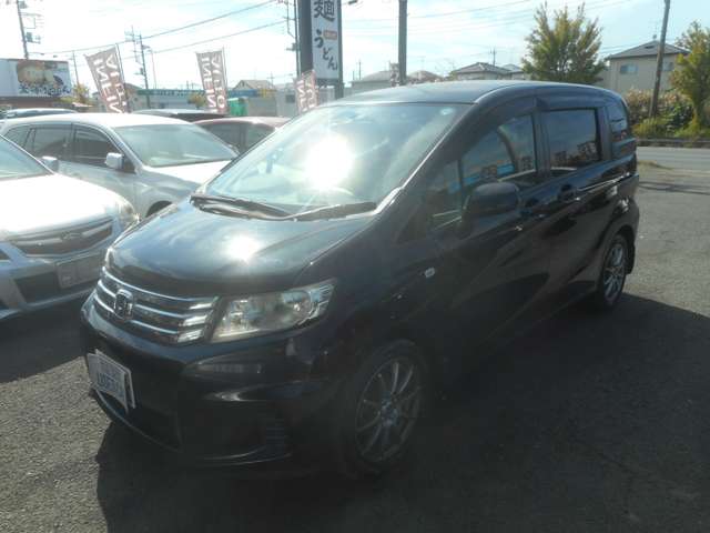 2010 Honda Freed Spike – thumbnail 3