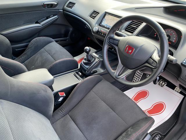 2010 Honda Civic Type R – thumbnail 3
